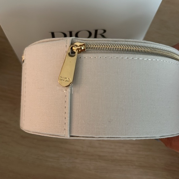 Dior Limited Edition Vanity - Picture 5 of 10